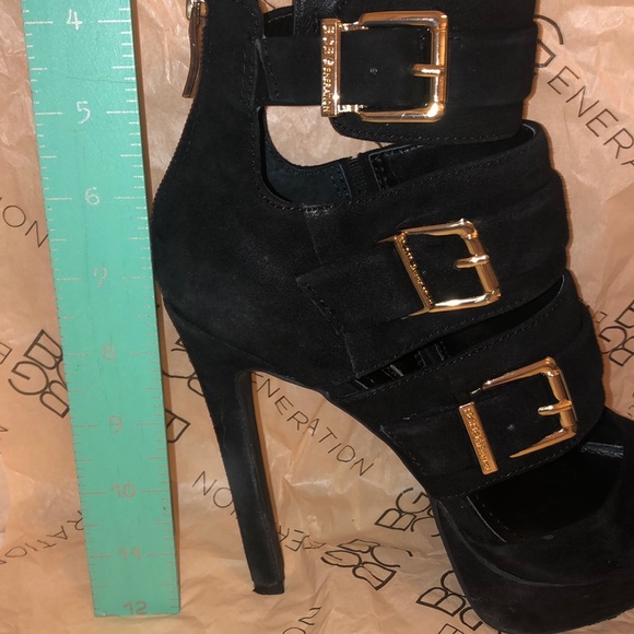 BCBGeneration black suede heel size 5.5M - Picture 7 of 8